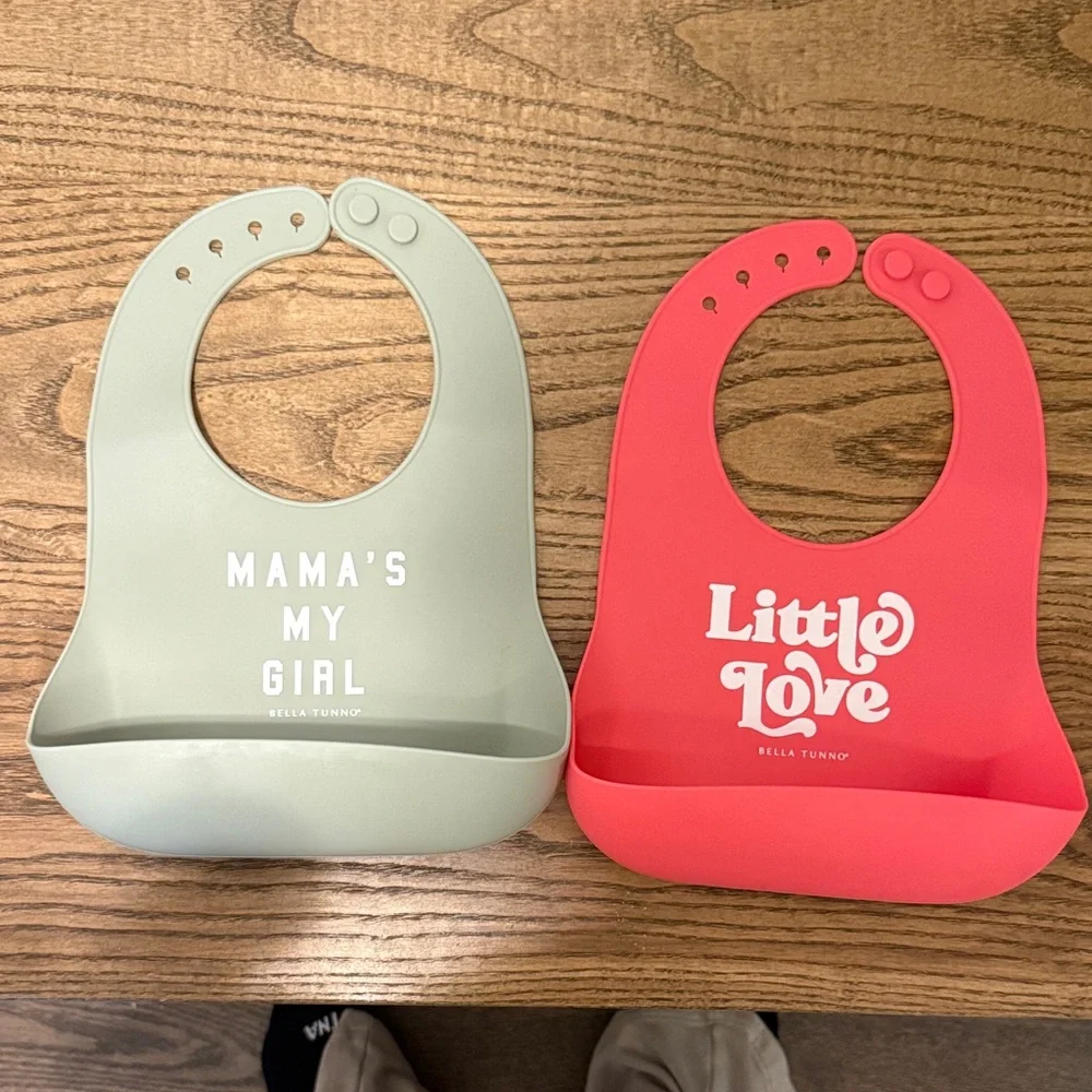 Bella Tunno Bib Set